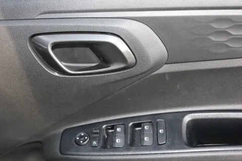 ET24NVG Hyundai i10 1.0 [63] Premium 5dr Auto [Nav] Thumbnail #25