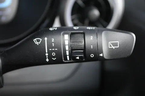 ET24NVG Hyundai i10 1.0 [63] Premium 5dr Auto [Nav] Thumbnail #24