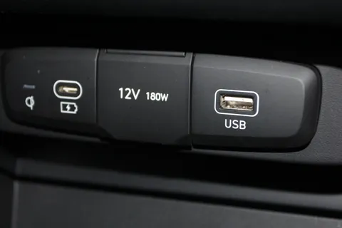 ET24NVG Hyundai i10 1.0 [63] Premium 5dr Auto [Nav] Thumbnail #26