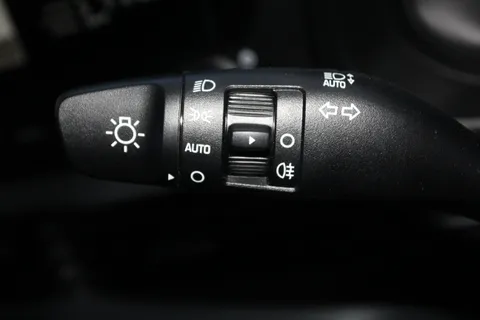 MD75NEO Hyundai i20 1.0T GDi Premium 5dr Thumbnail #24