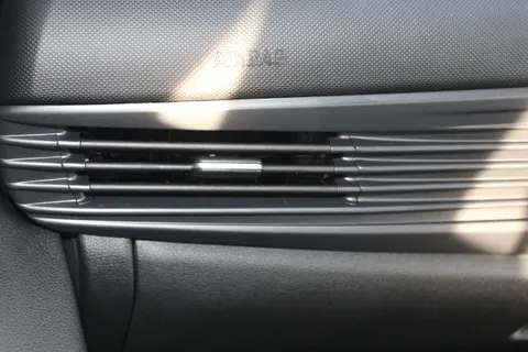 MJ75ZYS Hyundai i20 1.0T GDi Advance [Nav] 5dr Thumbnail #14