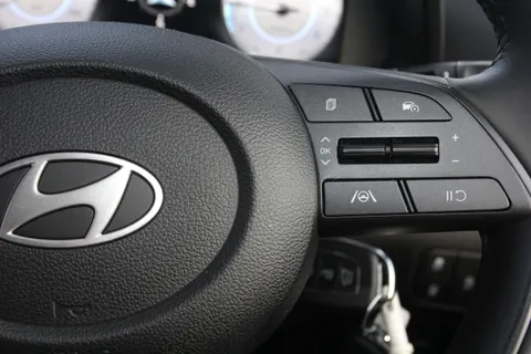 MJ75ZYS Hyundai i20 1.0T GDi Advance [Nav] 5dr Thumbnail #23