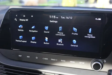 MJ75ZYS Hyundai i20 1.0T GDi Advance [Nav] 5dr Thumbnail #19