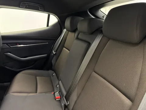 MX73ZXB Mazda Mazda3 2.0 e-Skyactiv G MHEV Centre-Line 5dr Thumbnail #11