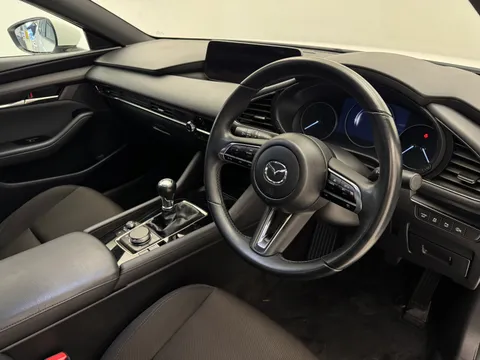 MX73ZXB Mazda Mazda3 2.0 e-Skyactiv G MHEV Centre-Line 5dr Thumbnail #24