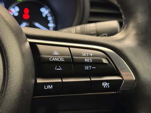 MX73ZXB Mazda Mazda3 2.0 e-Skyactiv G MHEV Centre-Line 5dr Thumbnail #26