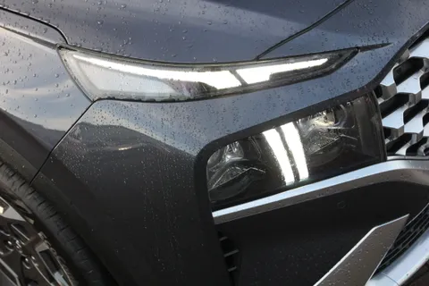 34 of 46 for Hyundai Santa Fe 1.6 TGDi Hybrid Premium 5dr Auto