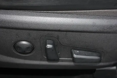 27 of 46 for Hyundai Santa Fe 1.6 TGDi Hybrid Premium 5dr Auto