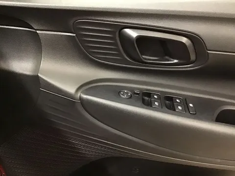 DN71HMX Hyundai i20 1.0T GDi Element 5dr Thumbnail #21