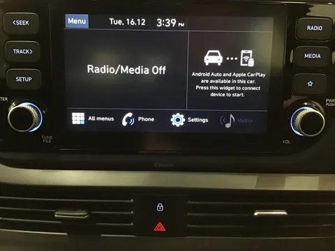 DN71HMX Hyundai i20 1.0T GDi Element 5dr Thumbnail #26