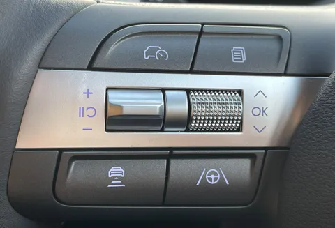 ME25ELV Hyundai Kona 1.6 Hybrid 129 Advance 5dr DCT Thumbnail #12