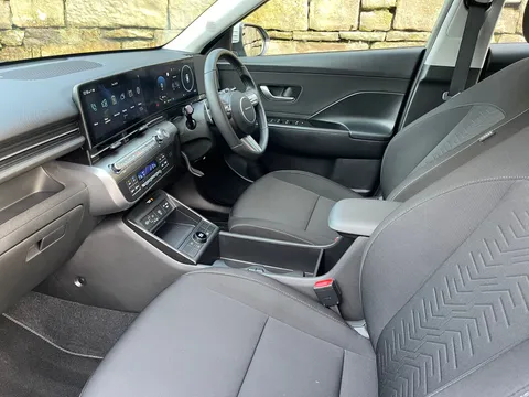 ME25ELV Hyundai Kona 1.6 Hybrid 129 Advance 5dr DCT Thumbnail #17
