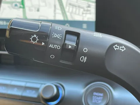 ME25ELV Hyundai Kona 1.6 Hybrid 129 Advance 5dr DCT Thumbnail #18