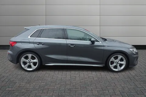 RF72XCA Audi A3 35 TFSI S Line 5dr Thumbnail #6