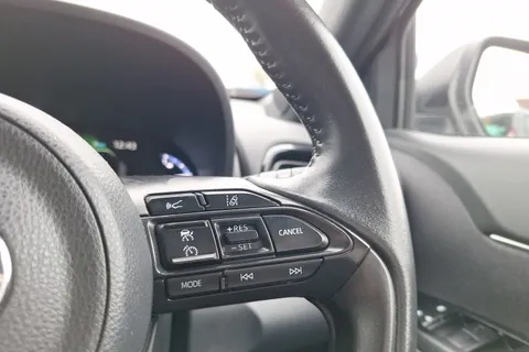 BJ72NMK Toyota Yaris Cross 1.5 Hybrid Design 5dr CVT Thumbnail #14