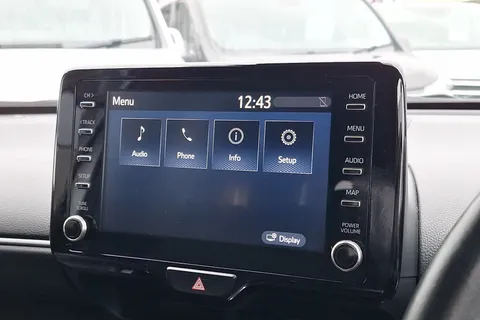 BJ72NMK Toyota Yaris Cross 1.5 Hybrid Design 5dr CVT Thumbnail #17