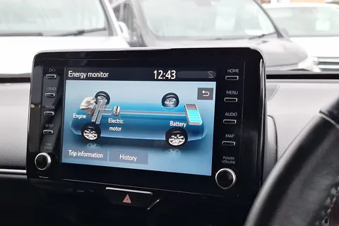 BJ72NMK Toyota Yaris Cross 1.5 Hybrid Design 5dr CVT Thumbnail #19