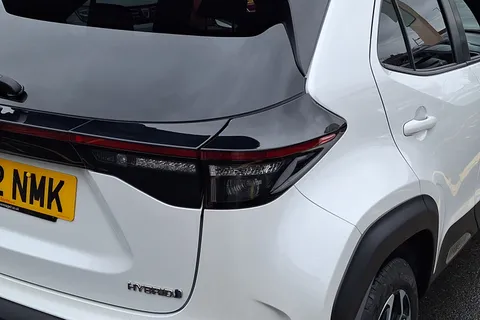 BJ72NMK Toyota Yaris Cross 1.5 Hybrid Design 5dr CVT Thumbnail #24