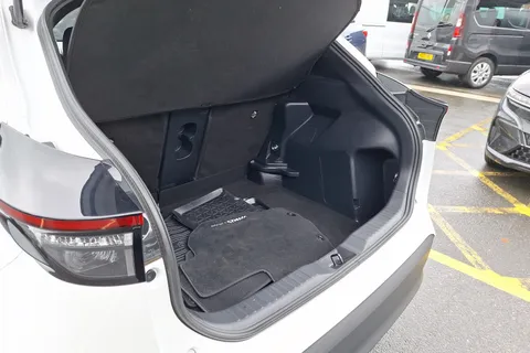 BJ72NMK Toyota Yaris Cross 1.5 Hybrid Design 5dr CVT Thumbnail #25