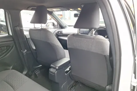 BJ72NMK Toyota Yaris Cross 1.5 Hybrid Design 5dr CVT Thumbnail #38