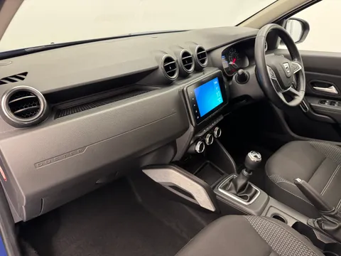 DX22RZS Dacia Duster 1.0 TCe 100 Bi-Fuel Prestige 5dr Thumbnail #12