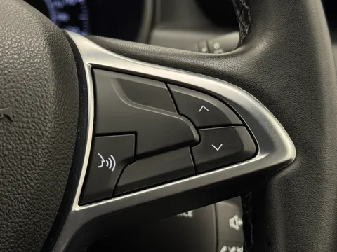 DX22RZS Dacia Duster 1.0 TCe 100 Bi-Fuel Prestige 5dr Thumbnail #24