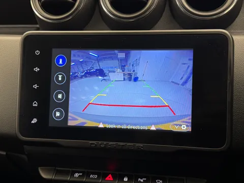 DX22RZS Dacia Duster 1.0 TCe 100 Bi-Fuel Prestige 5dr Thumbnail #27