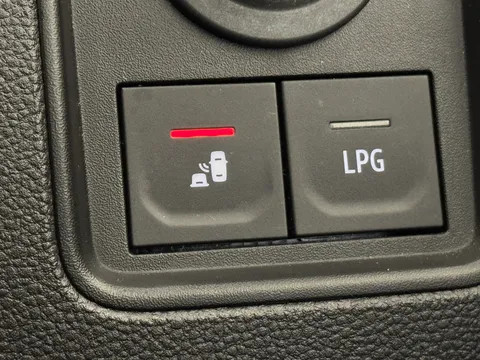 DX22RZS Dacia Duster 1.0 TCe 100 Bi-Fuel Prestige 5dr Thumbnail #30