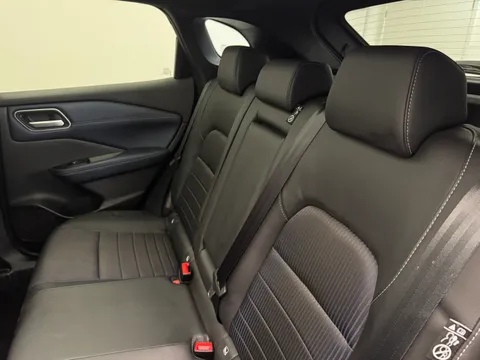 KM73XUA Nissan Qashqai 1.3 DiG-T MH 158 Tekna 5dr Xtronic Thumbnail #13