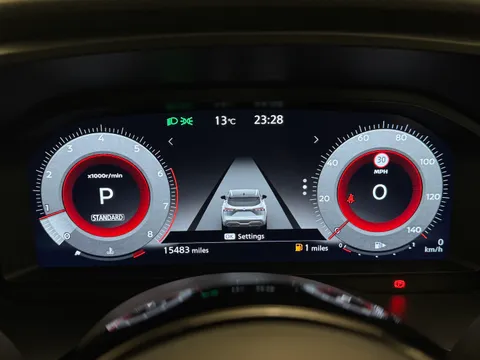 KM73XUA Nissan Qashqai 1.3 DiG-T MH 158 Tekna 5dr Xtronic Thumbnail #32