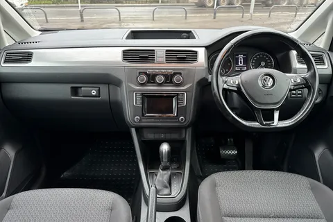 NK67DRX Volkswagen Caddy Maxi Life 2.0 TDI 5dr DSG Thumbnail #5