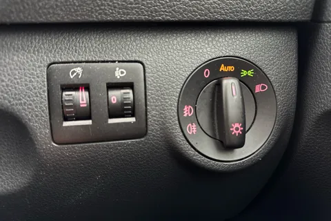 NK67DRX Volkswagen Caddy Maxi Life 2.0 TDI 5dr DSG Thumbnail #22