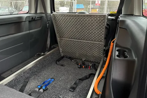 NK67DRX Volkswagen Caddy Maxi Life 2.0 TDI 5dr DSG Thumbnail #29