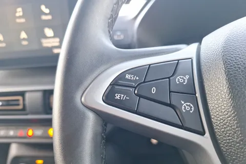 CJ24HYM Dacia Jogger 1.6 HEV Extreme 5dr Auto Thumbnail #29