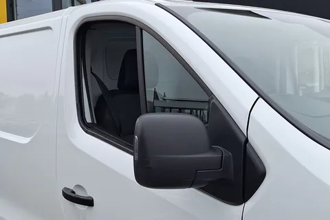 HV72ZHO Renault Trafic LL30 Blue dCi 130 Business+ Van Thumbnail #19