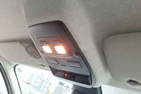 HV72ZHO Renault Trafic LL30 Blue dCi 130 Business+ Van Thumbnail #24