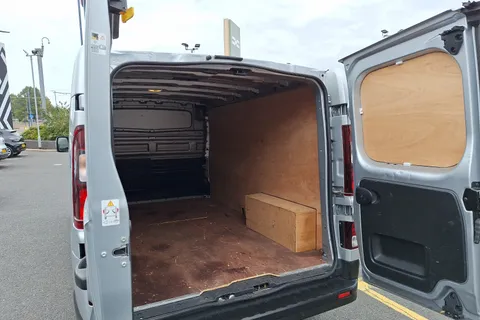 WN72TZH Renault Trafic LL30 Blue dCi 130 Sport Van Thumbnail #30