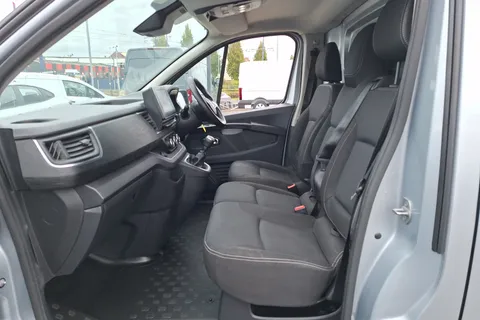 WN72TZH Renault Trafic LL30 Blue dCi 130 Sport Van Thumbnail #40