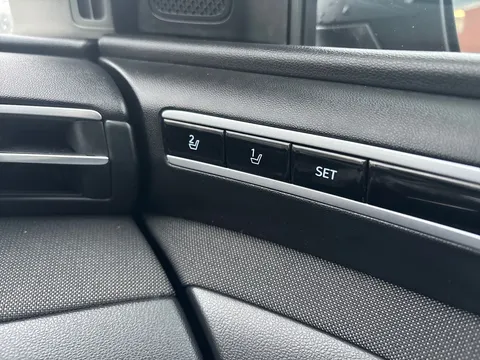 EG23JCX Hyundai Tucson 1.6 TGDi Hybrid 230 Ultimate 5dr 2WD Auto Thumbnail #22