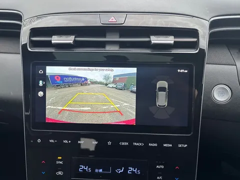 EG23JCX Hyundai Tucson 1.6 TGDi Hybrid 230 Ultimate 5dr 2WD Auto Thumbnail #26