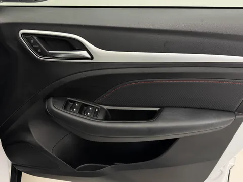 DT23VNC Mg Motor Uk Zs 115kW SE EV Long Range 73kWh 5dr Auto Thumbnail #17