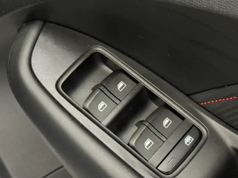 DT23VNC Mg Motor Uk Zs 115kW SE EV Long Range 73kWh 5dr Auto Thumbnail #18