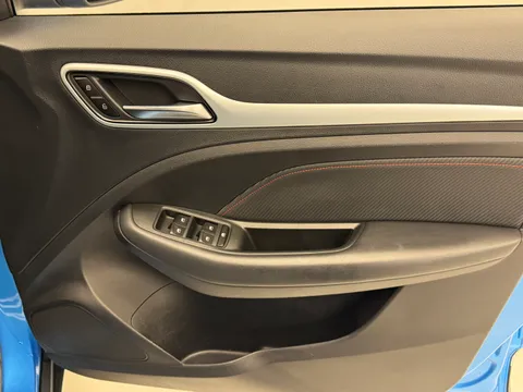 DS72WJG Mg Motor Uk Zs 1.5 VTi-TECH Exclusive 5dr Thumbnail #17