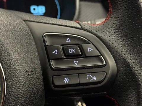 DS72WJG Mg Motor Uk Zs 1.5 VTi-TECH Exclusive 5dr Thumbnail #22