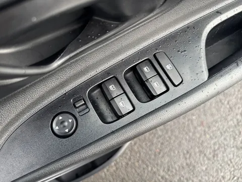 DX74ZXK Hyundai i20 1.0T GDi Advance [Nav] 5dr Thumbnail #24