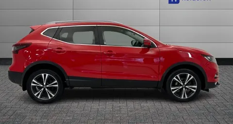 DY19LWP Nissan Qashqai 1.3 DiG-T N-Connecta 5dr Thumbnail #8