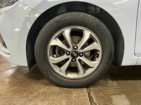 CL19GWX Hyundai i20 1.2 MPi SE 5dr Thumbnail #9