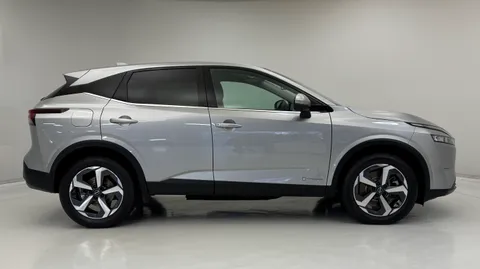 DS72WFM Nissan Qashqai 1.5 E-Power N-Connecta 5dr Auto Thumbnail #10