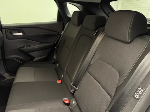 DS72WFM Nissan Qashqai 1.5 E-Power N-Connecta 5dr Auto Thumbnail #15