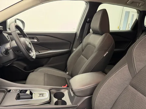 DS72WFM Nissan Qashqai 1.5 E-Power N-Connecta 5dr Auto Thumbnail #19